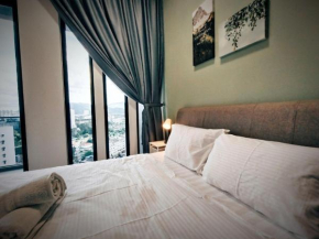 Haven Luxury 2BR Suite with Stunning Views